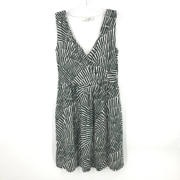 Boden Pretty Ruched Wrap Dress Green V-Neck - Picture 2 of 11